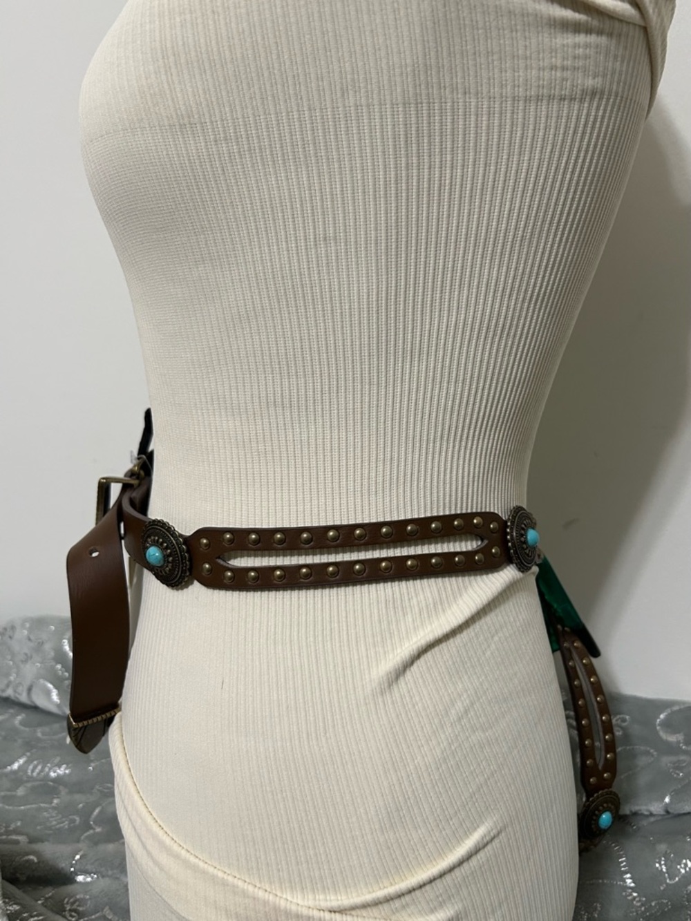 NWT Cato Western-Style Brown Leather Belt with Turquoise Accents 1X2X - Picture 3 of 5